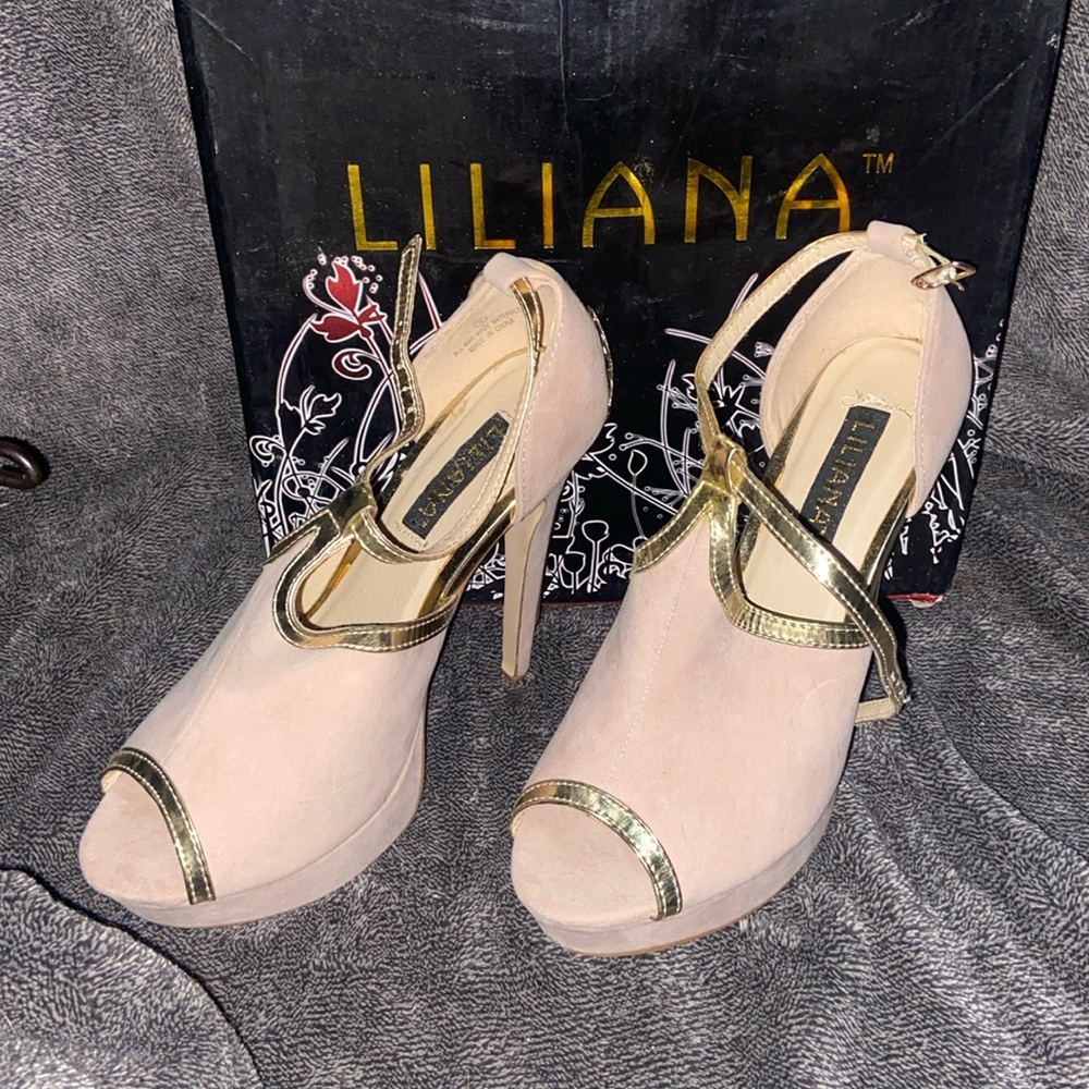 Tan Heels